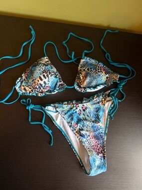 SHEIN Teal & Multicolor Animal Print Ruffle Bikini Set